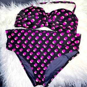 Victoria’s Secret bathing suit small bottom 34D